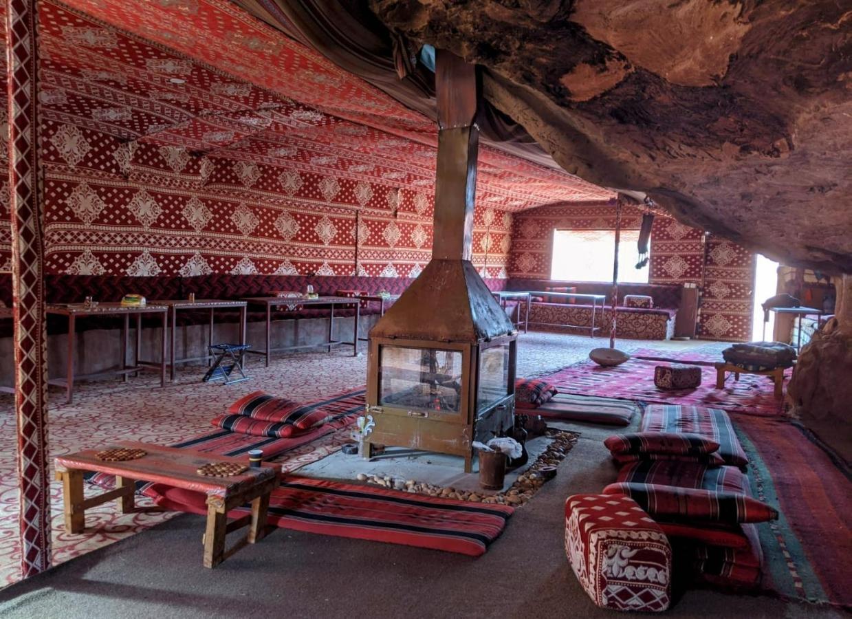 Sunrise Camp Hotel Wadi Rum Ngoại thất bức ảnh