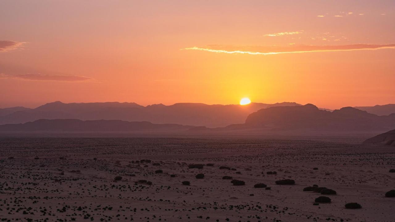 Sunrise Camp Hotel Wadi Rum Ngoại thất bức ảnh